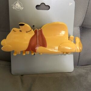 Exclusive 2025 Disney Park Winnie the Pooh Yellow and Brown Hair clip Accessory